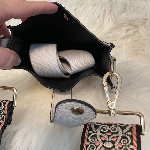 Crossbody Boho Guitar Strap Bag. - Picture 5 of 7